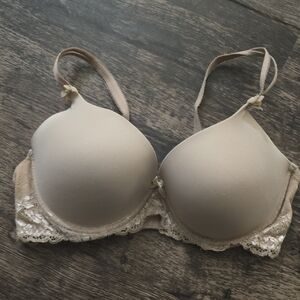 MODERN MOVEMENT Elegant Lace Trimmed Bra in Taupe Sz 36C